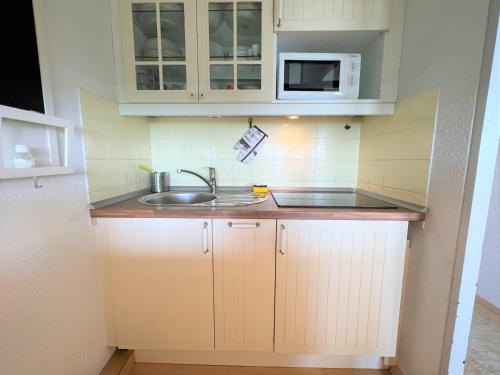 Kitchen, Panoramic App A09-5 in Sierksdorf