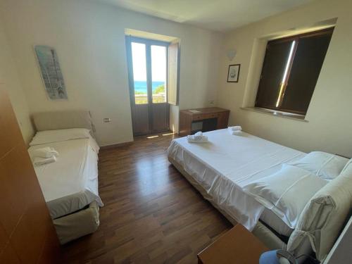 Triple Room with Sea View