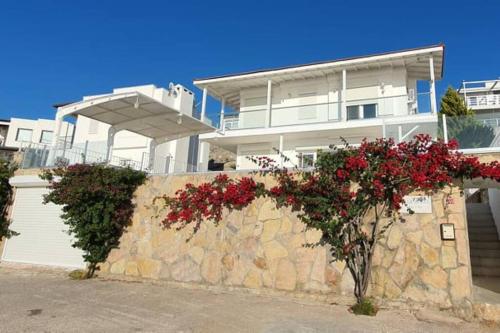 MAGNIFICENT VIEW with Private Pool & Piano, 3 Bedroom Villa, MIN 4 nigths in Bodrum
