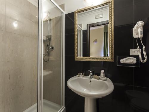 Hotel Regina Giovanna, Рим (фото 8)