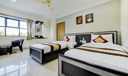 2 twin beds