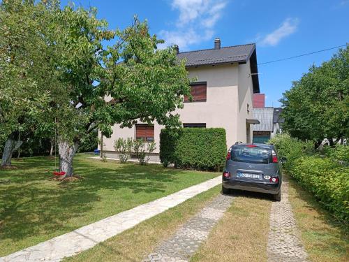  Apartment Lynx, Pension in Korenica