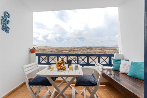 Home2Book Charming Apt Caleta de Caballo Beach