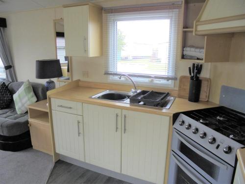 The Grange: Solstice:- 6 berth, enclosed veranda