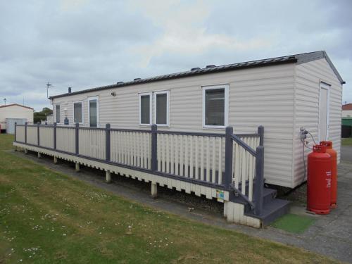 The Grange: Solstice:- 6 berth, enclosed veranda