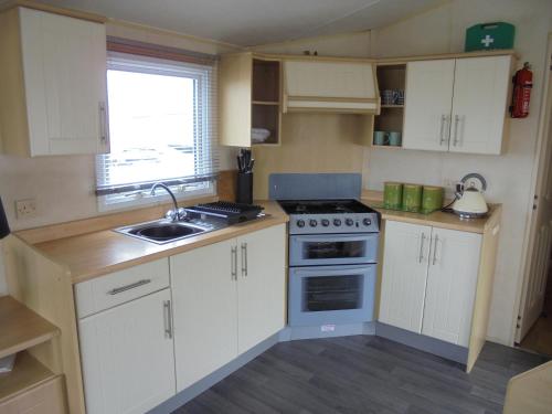 The Grange: Solstice:- 6 berth, enclosed veranda