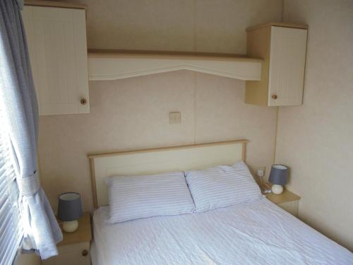 The Grange: Solstice:- 6 berth, enclosed veranda