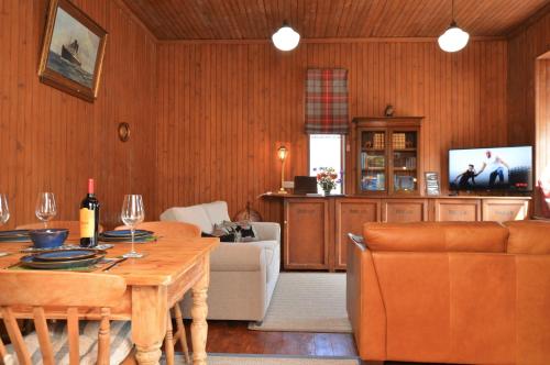 Koplietošanas atpūtas telpa ar TV, Cairnbaan House in Cairnbaan