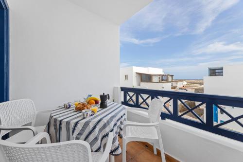 Home2Book Charming Apt Caleta de Caballo Beach