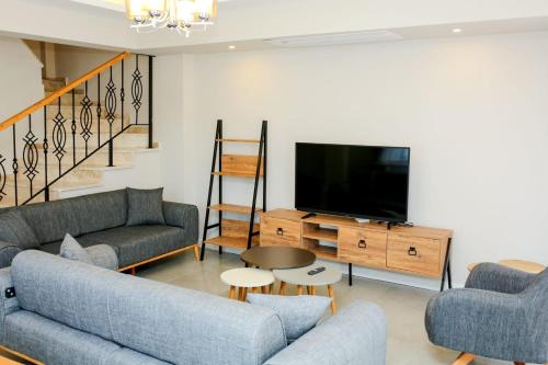 Dalyan Central 4 Bedroom Ensuite Private Villa with Swimming Pool in Dalyan