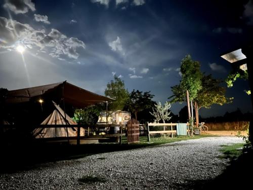 Terre del Piano-Bell Tent