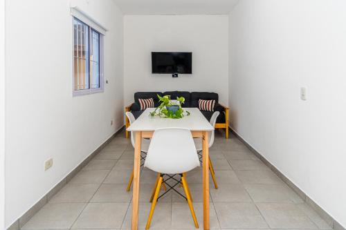 Departamentos Centeno 445