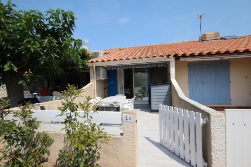 Maison de vacances rénovée et climatisée, résidence securisee MAS DE LA PLAGE, terrasse Sud, 5 couchages, PORTIRAGNES PLAGE LRMP24 - Location, gîte - Portiragnes