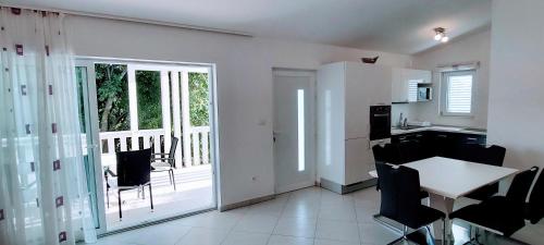Villa Ana Sevid - image 3