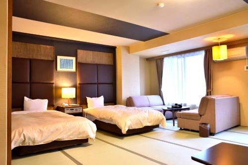 Twin Room with Tatami Area - Non-Smoking