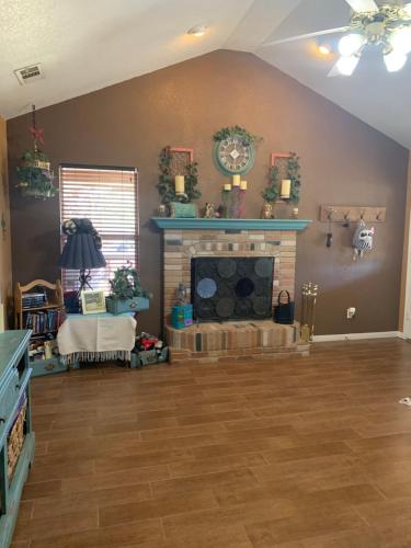 Live Oak Home in Salado, USA