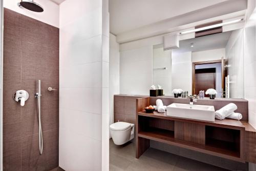 2 bedrooms, 2 beds