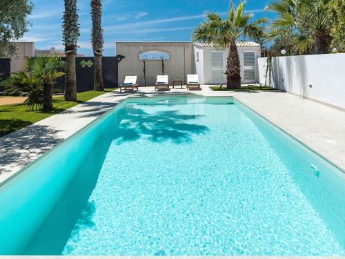  Luxurious Holiday Home in Marsala with Pool, Pension in Marsala