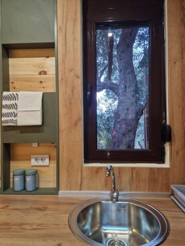 OLEA COTTAGE - image 8
