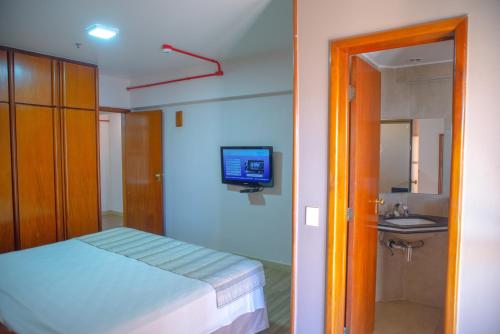 Executive Suite image 2