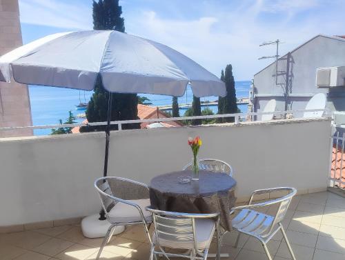 Studio with Sea View image 2