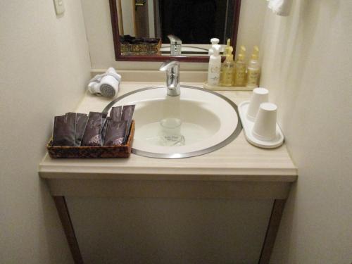 Standard Twin Room with Shared Bathroom*