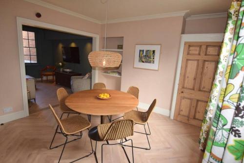 Sunny, stylish character apartment next to park, York (fotografie 2)