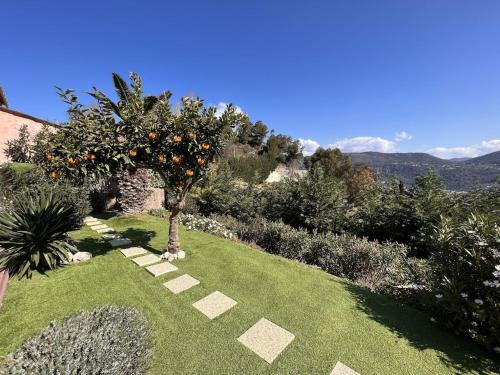 Villa de charme au calme, vue panoramique Terrasse Piscine, Jacuzzi 100% privé.