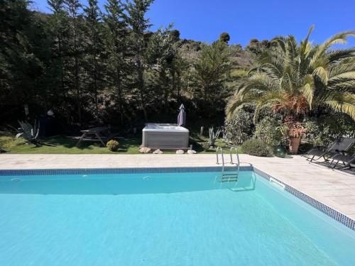 Villa de charme au calme, vue panoramique Terrasse Piscine, Jacuzzi 100% privé.