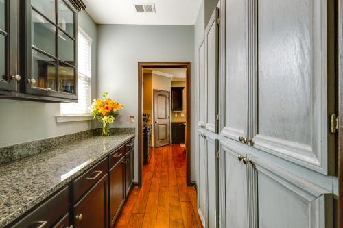 Chapin Vacation Rental about 5 Mi to Lake Murray! in Chapin, USA