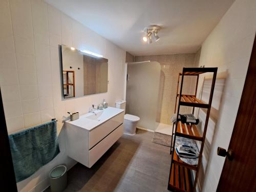 Amplio piso con terraza a 50 m de playa Miramar in Miramar