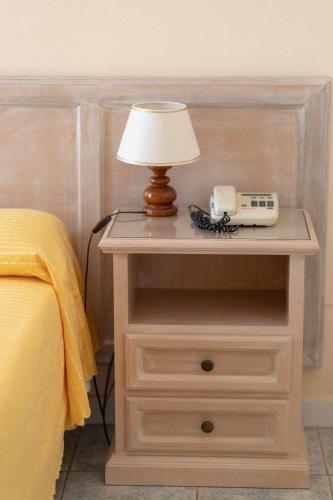 2 queen beds, 4 twin beds
