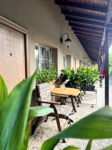 Hotel Lotus - image 4