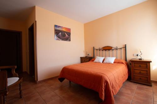 Tirontillana Tirontillana