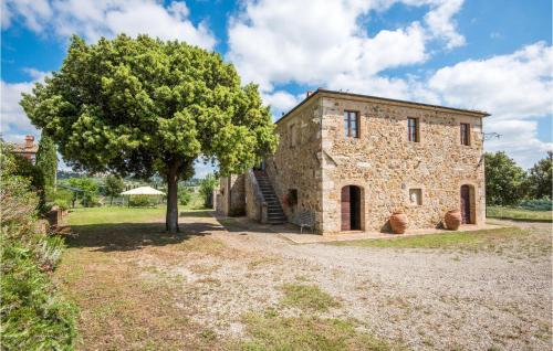 Stunning Home In San Quirico Dorcia With Wifi And 4 Bedrooms