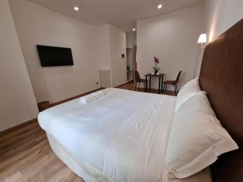 Cuma Suites – Rome