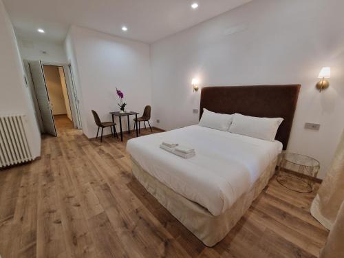 Cuma Suites – Rome