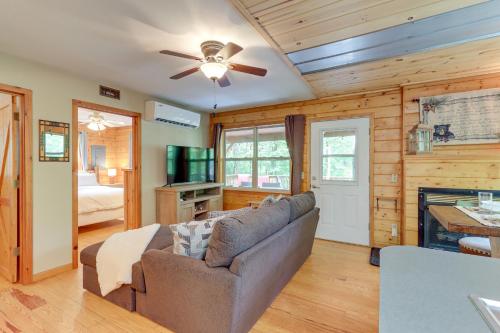 Remote Escape Murphy Cozy Cabin in the Woods in Marble, USA