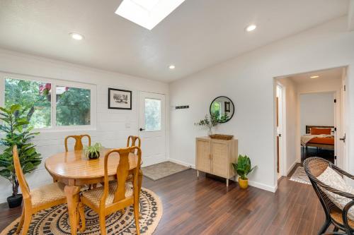 Modern Meadow Vista Vacation Home w/ Spacious Deck in Colfax (CA)