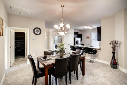4329AC - Solterra Gated Resort home in Davenport, USA