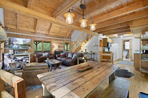 Good Dog Dreams in Valle Crucis, USA