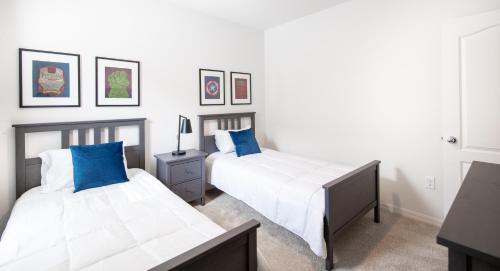 5268OBA-Solterra Resort home in Davenport, USA