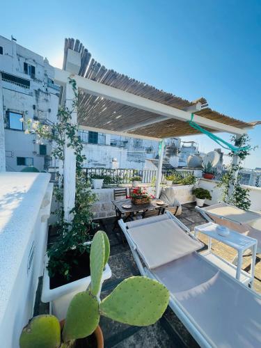 WHITE STONE- La Terrazza Ostuni