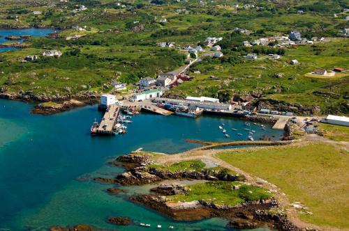 Dungloe Lakeside Lodging