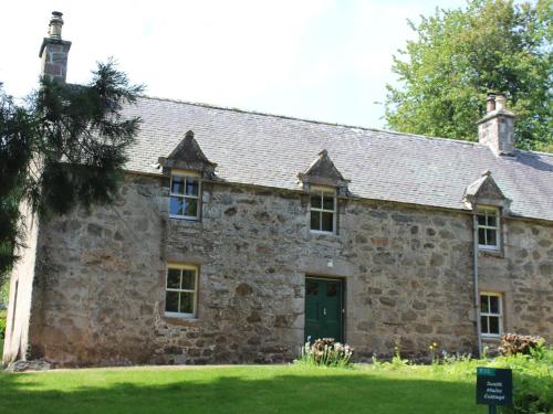 South Mains Cottage - Craigievar Castle - Alford