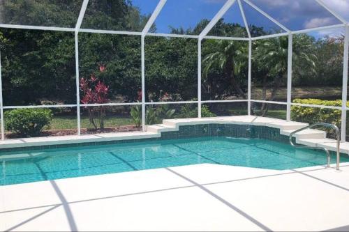 Beautiful pool property in Bradenton, USA