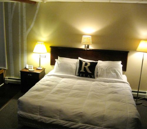 Lodge Standard King Room