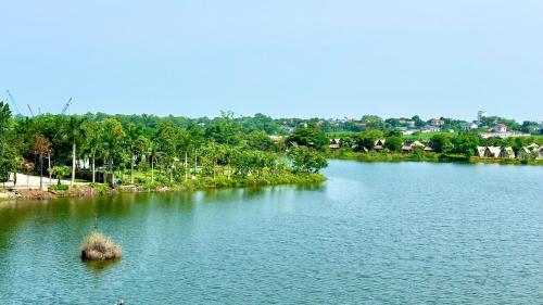LAKE BON GARDEN