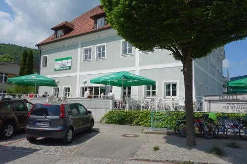 Gasthof-Hotel Goldenes Schiff in Engelhartszell, Österreich
