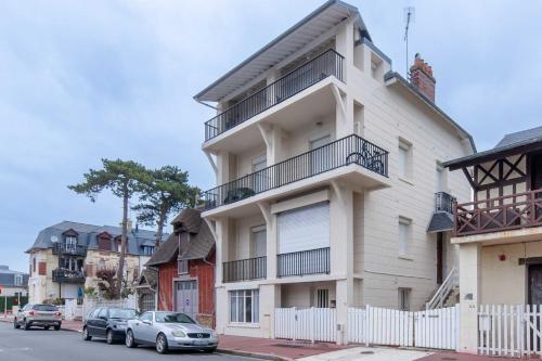 Apartment 4 people w/ balcony 500m from the beach - 숙소 외관
